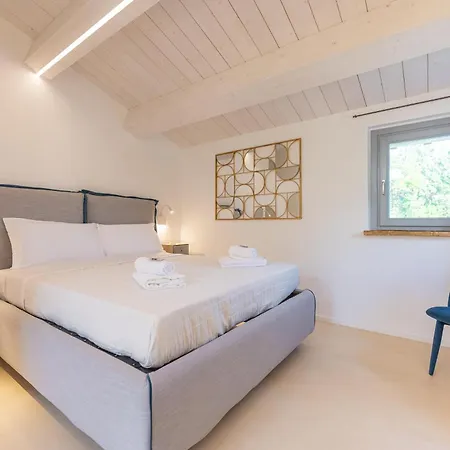 Torre Anna - A Luxury Experience With Pool And Jacuzzi 3*