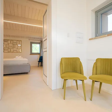 Torre Anna - A Luxury Experience With Pool And Jacuzzi Frühstückspension