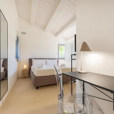 Torre Anna - A Luxury Experience With Pool And Jacuzzi Frühstückspension Urbisaglia