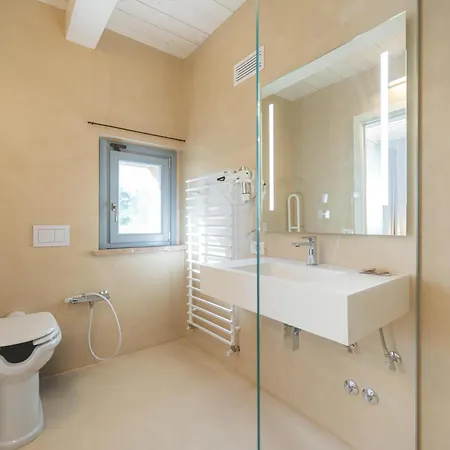 Torre Anna - A Luxury Experience With Pool And Jacuzzi 3* Urbisaglia